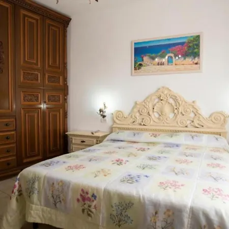 Il Veliero Vista Darsena Apartment Portoferraio